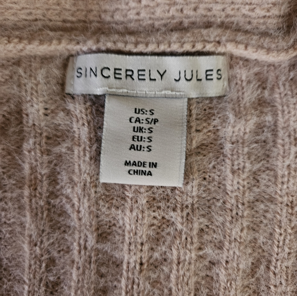 Pink Sweater - Picture 3 of 6
